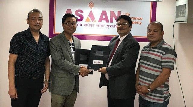 एशियनलाईफ इन्स्योरेन्स र एनआईबिएल एस क्यापिटलबीच हकप्रद शेयर निष्काशन सम्झौता