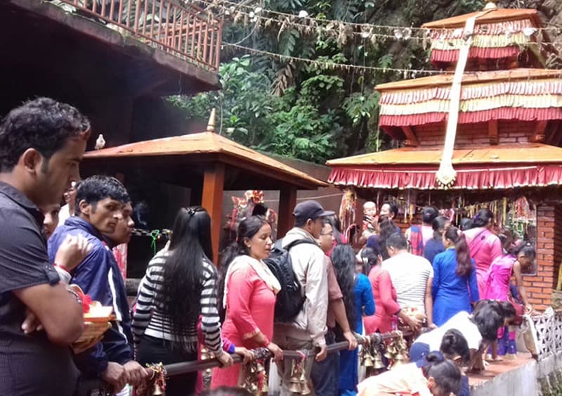 बडा दशैंको अन्तिम दिन आज कोजाग्रत पूर्णिमा, महालक्ष्मीको पूजा आराधना गरि मनाइँदै