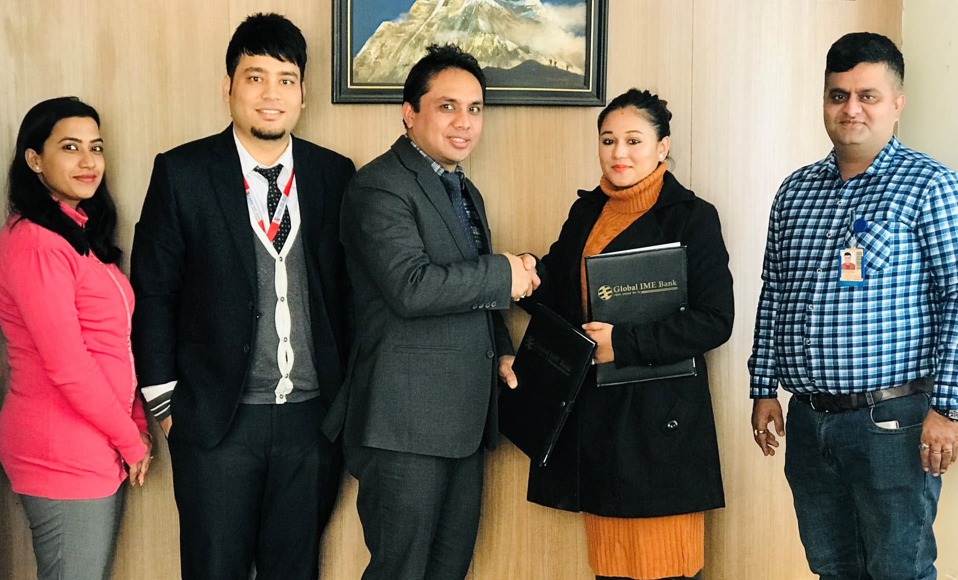 ग्लोबल आइएमई बैंक र नेपाल नेशनल हस्पिटलबीच सम्झौता