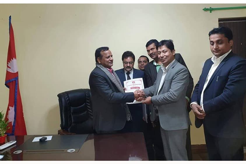 बेटी शिक्षा विमाका लागि प्रदेश २ सरकार र प्रभु बैंकबीच सम्झौता