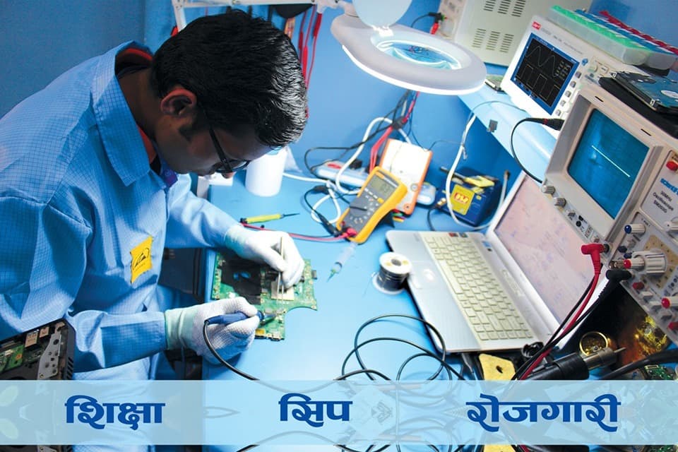 शिक्षा, सीप र रोजगारीको अभियानमा ‘गुरु इन्स्च्यिुट अफ इन्जिनियरिङ’