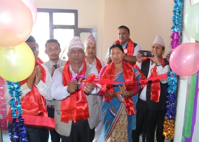 सिभिल बैंक लिमिटेडको शाखा दाङको लालमटीयामा