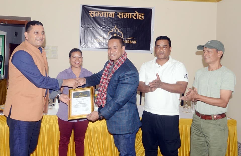 होटल ‘एल्लो दरबार’को ब्रान्ड एम्बास्डरमा महेश्वर महर्जन