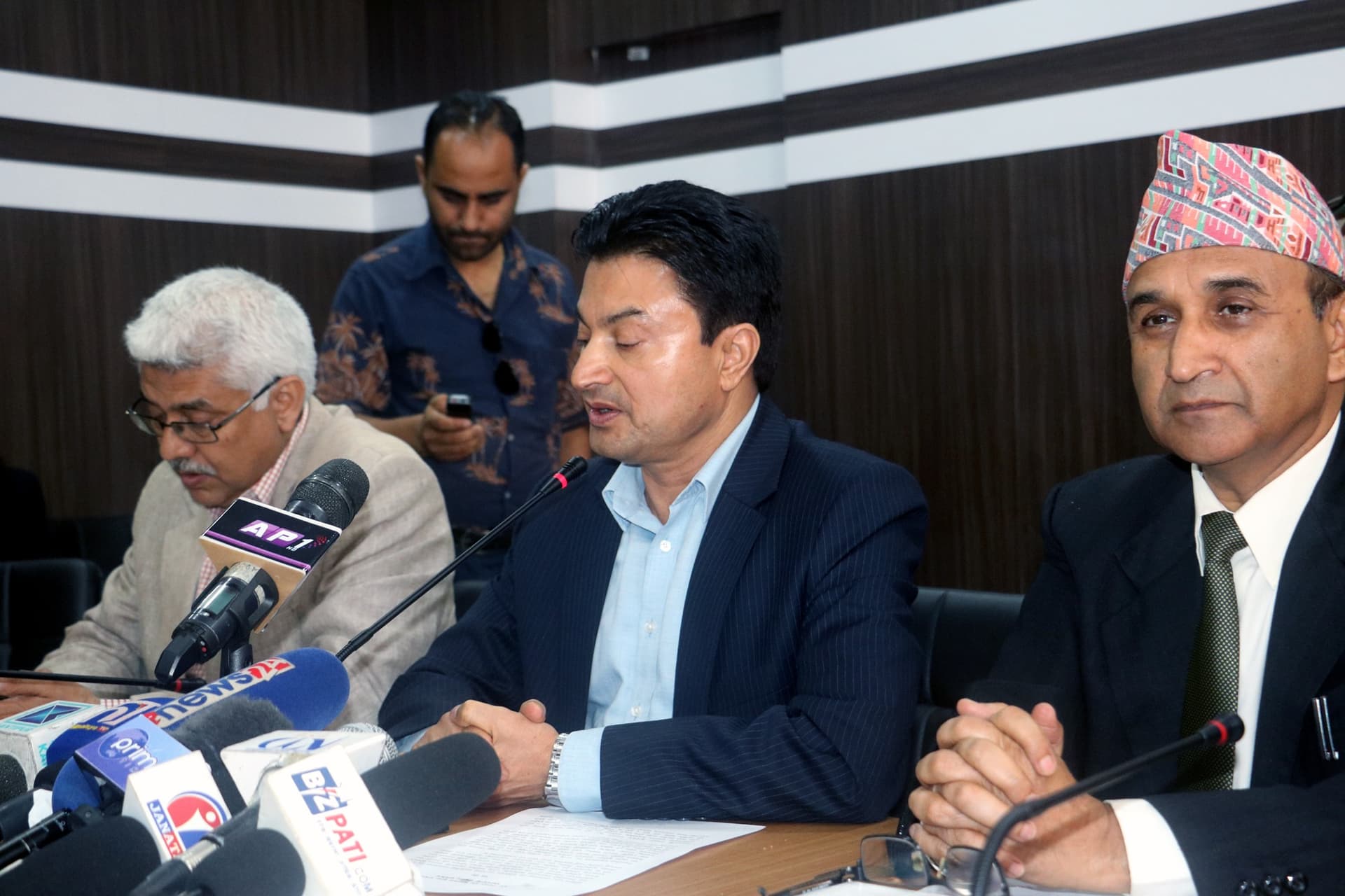 प्रधानमन्त्री रोजगार कार्यक्रमः साढे २ अर्ब खर्चेर मात्र १३ दिनको रोजगारी