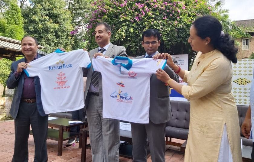 कुमारी बैंक र ललितपुर वाणिज्य संघ पदयात्रामा