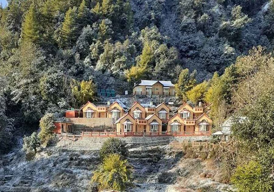 दामनबाट अचेत अवस्थामा उद्धार गरिएका ८ भारतीय पर्यटकको मृत्यु