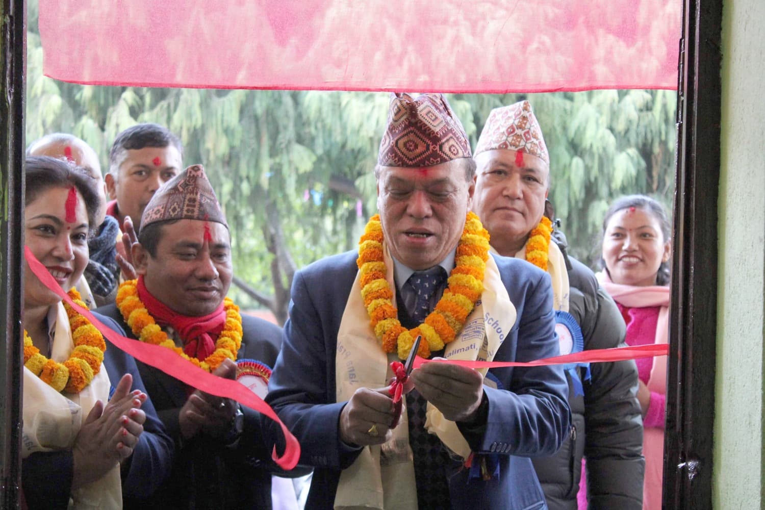 राष्ट्रिय वाणिज्य बैंकद्धारा विद्यालयमा ‘सूचना प्रविधि कक्षा’ स्थापना