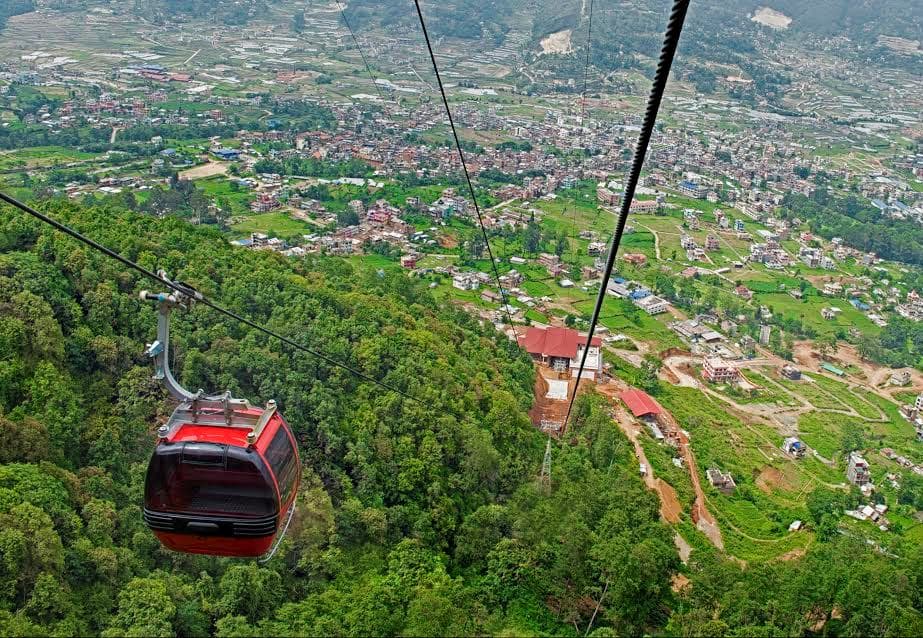 जन्मदिनमा चन्द्रागिरि केवलकारले निःशुल्क टिकट दिदै