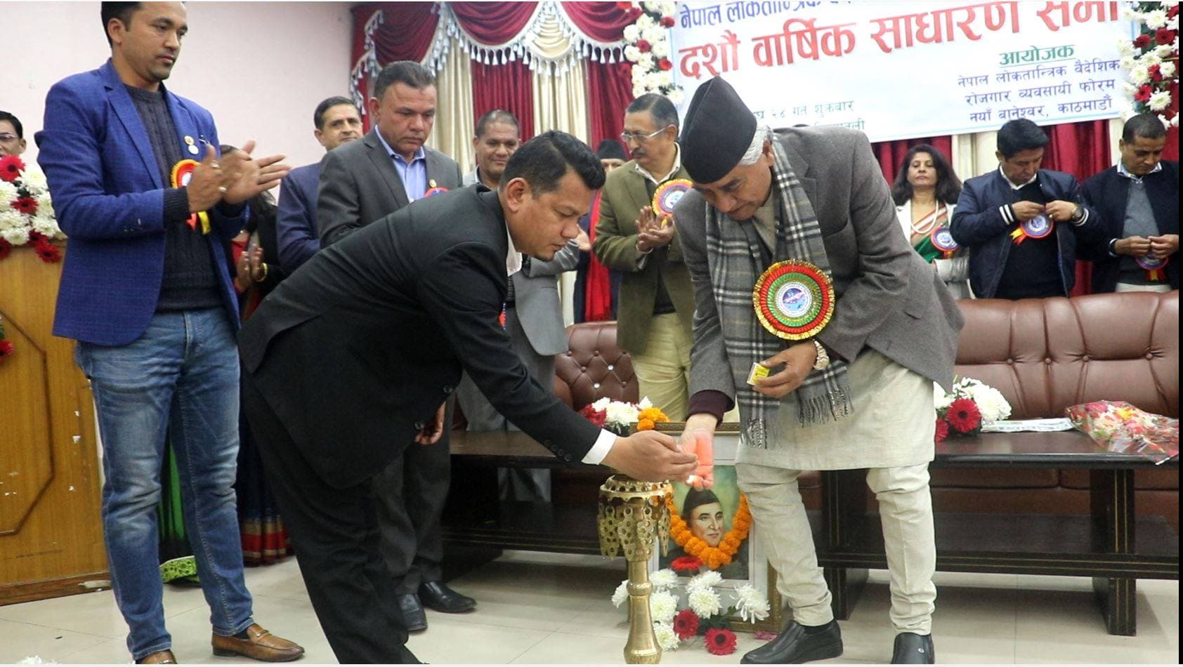 लोकतान्त्रिक फोरममा निर्विरोध नेतृत्व छान्न काँग्रेस नेताको आग्रह, तर चुनाव हुँदै