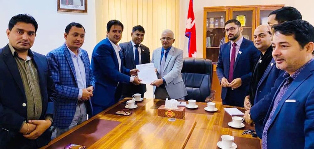 नेपाली व्यवसायी संघ कतारका नवनिर्वाचित पदाधिकारी र राजदूतबीच भेटवार्ता