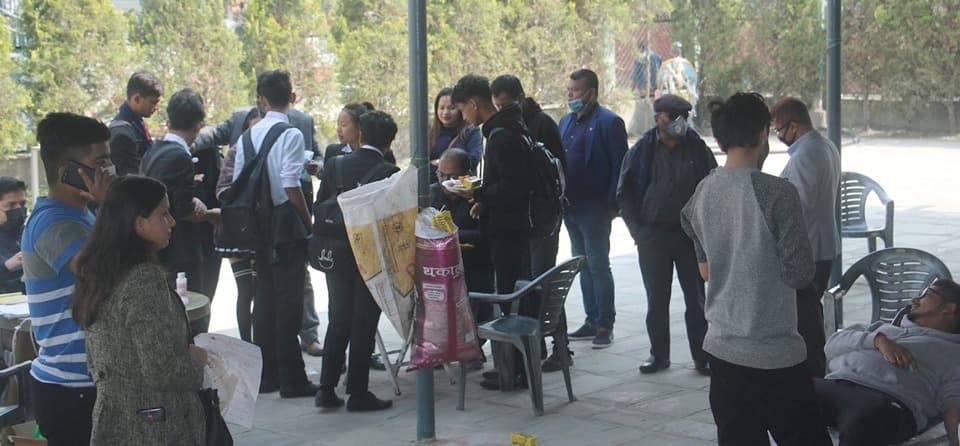 रगत अभावमा सहयोग गर्न मेनपावर व्यवसायीहरुद्धारा रक्तदान