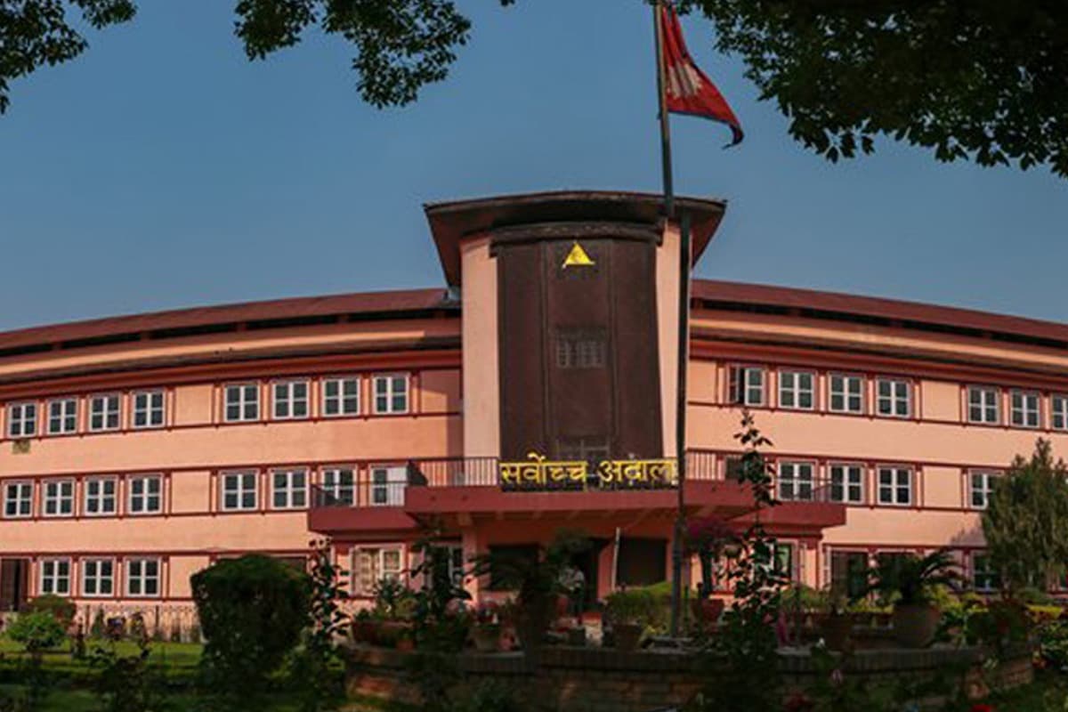 विदेशमा अलपत्र कामदारलाई कल्याणकारी कोषकै रकमले फर्काऊन सर्वोच्चको आदेश