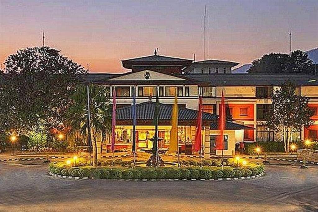 ठूला होटल ६ महिना बन्द गर्ने ‘हान’को निर्णय, कर्मचारीलाई १२.५ प्रतिशत तलब दिने