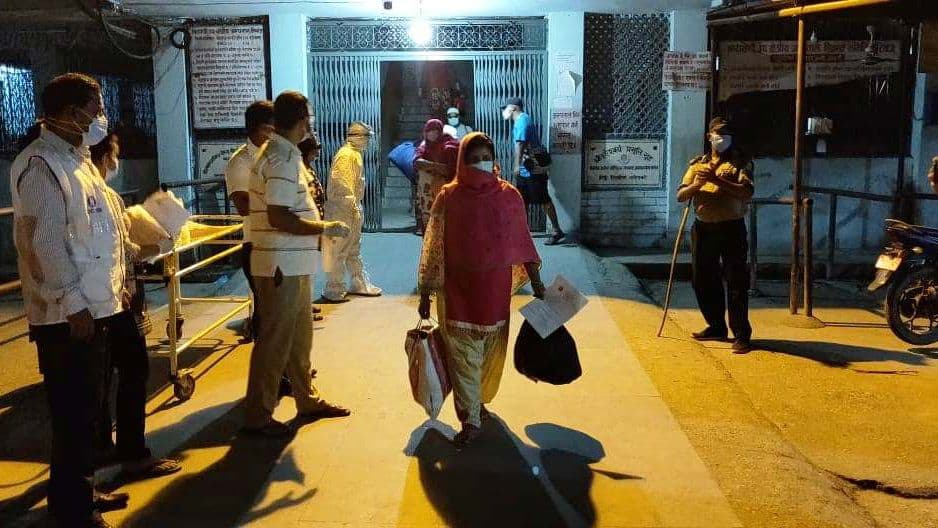 एकै परिवारका १८ जनाले जिते कोरोना संक्रमणलाई, निको हुनेको संख्या १०५ पुग्यो