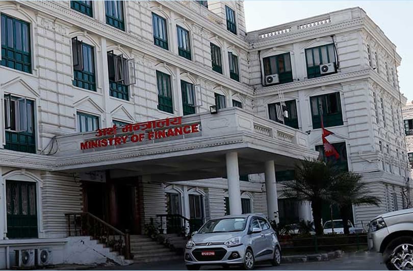 सरकारले सार्वजनिक संस्थानहरूको नयाँ नियुक्तिमा रोक लगायो, ‘ओटी’मा पनि कडाइ