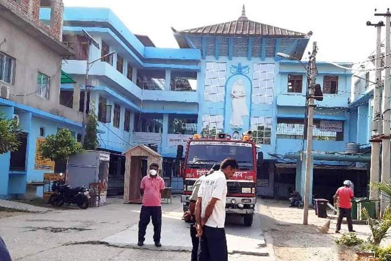 पर्सामा डाक्टर, सेना, पत्रकार र थुनुवासहित ३४ जनामा कोरोना पुष्टि