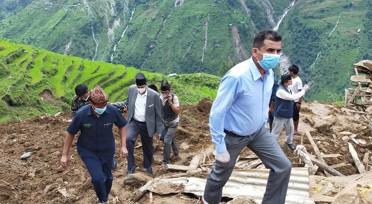 सिन्धुपाल्चोक पहिरो अपडेट : ३८ जना बेपत्ता, घाइते भएका ५ जनालाई उपचारका लागि लगियो