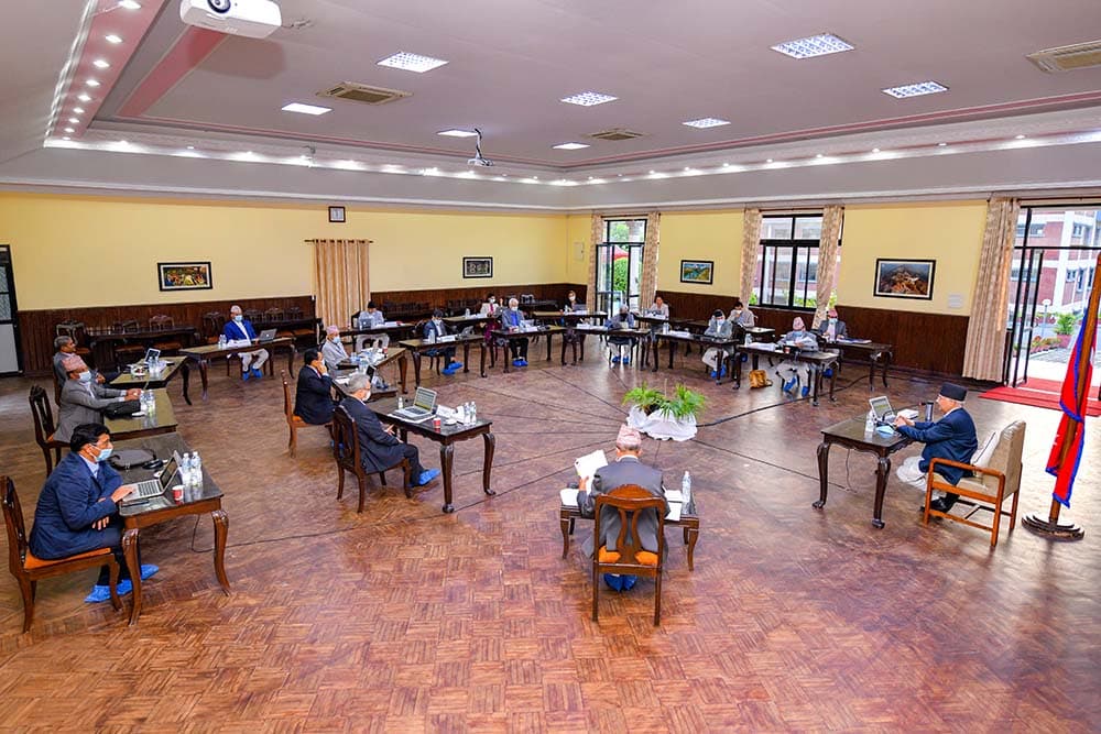 असोज ५ गतेदेखि लामो दुरीका यातायात र आन्तरिक उडान खुला गर्ने सरकारको निर्णय