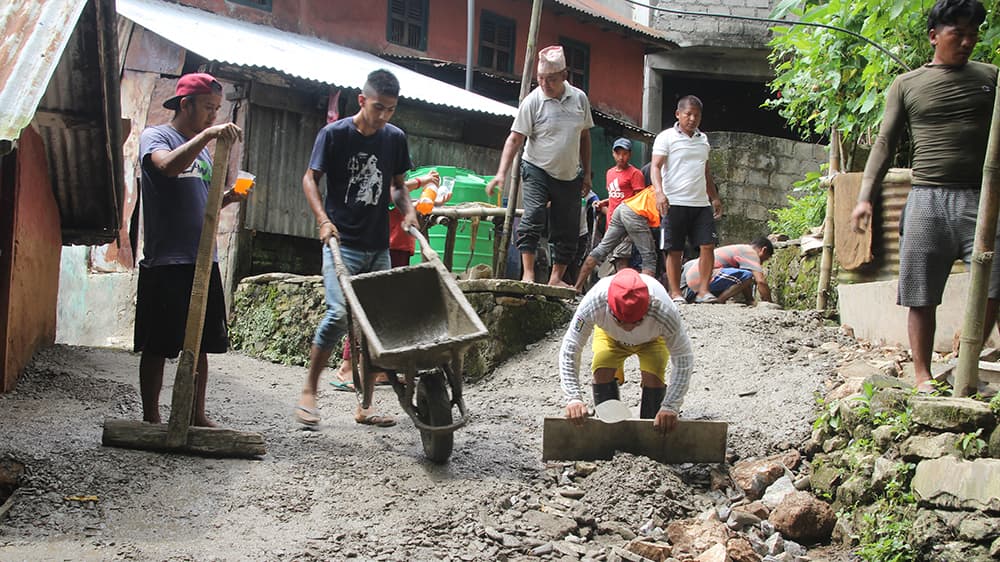 नेपालमा प्रतिवर्ष ४ लाखको हाराहारीमा नेपालीले रोजगारी पाएको विश्व बैंकको तथ्याङ्क