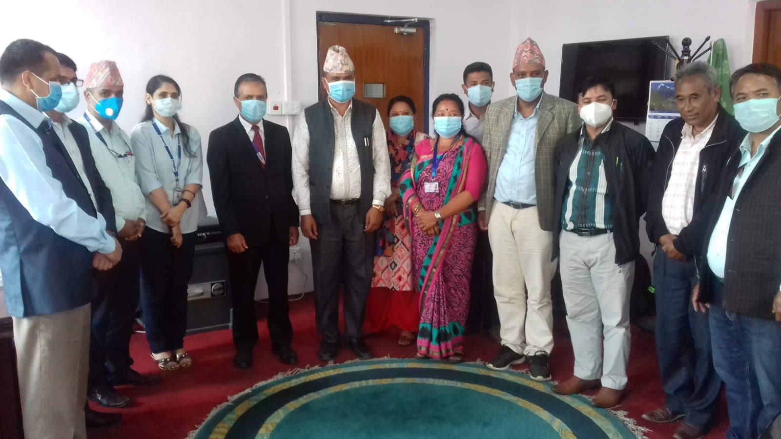 नेपाल बैंक लिमिटेड तथा लिसंखु पाखर गाउँपालिकाबीच सम्झौता