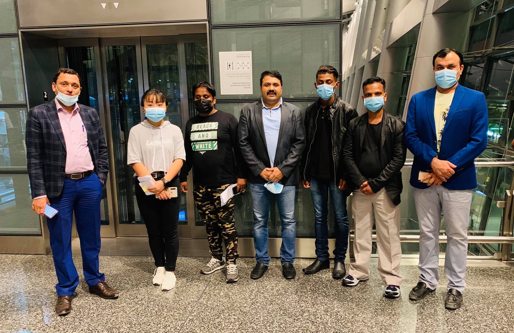 एनआरएनए कतारद्वारा अहिलेसम्म ४४ जना नेपाली श्रमिकलाई हवाई टिकट सहयोग