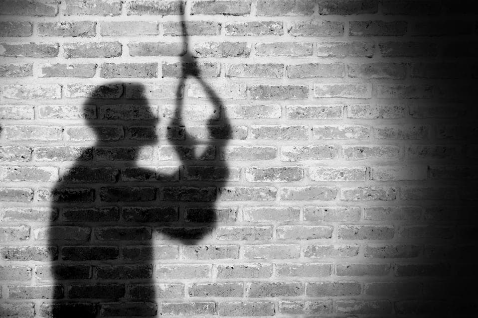 पोर्चुगलमा बझाङका एक नेपालीले गरे आत्महत्या