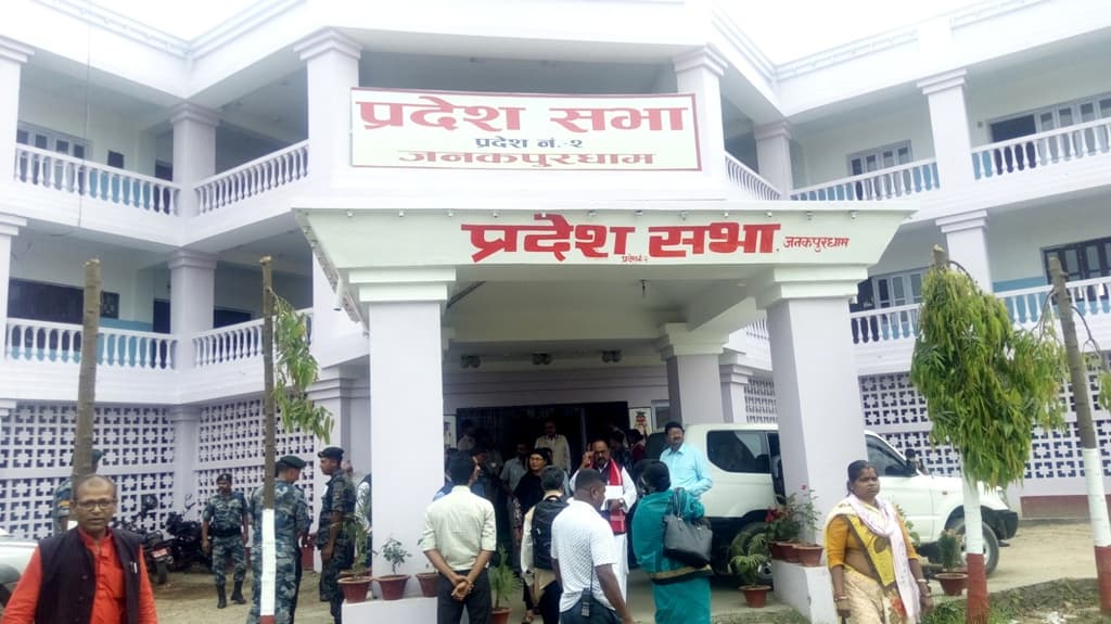 प्रदेश निजामती कर्मचारीको अनिवार्य अवकाशको उमेर ६० वर्ष कायम