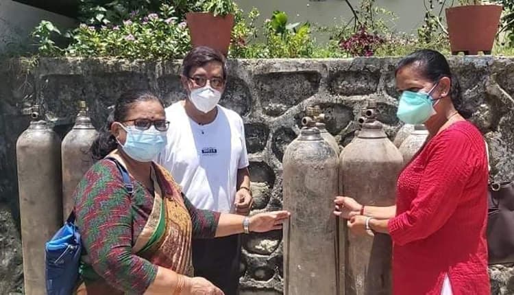 एनआरएनए अफ्रिकाबाट रत्ननगर अस्पताललाई दोश्रो पटक अक्सिजन सिलिन्डर सहयोग हस्तान्तरण