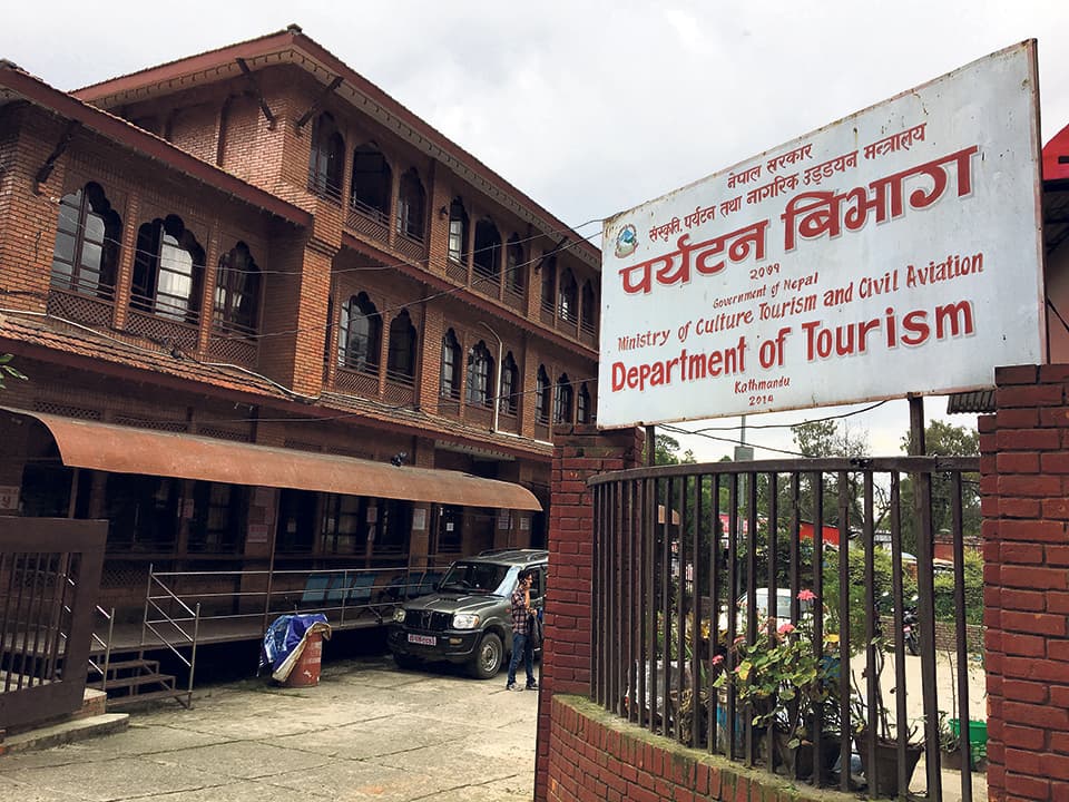 पाँच हजार पर्यटन मजदुरलाई रोजगारी दिइदै