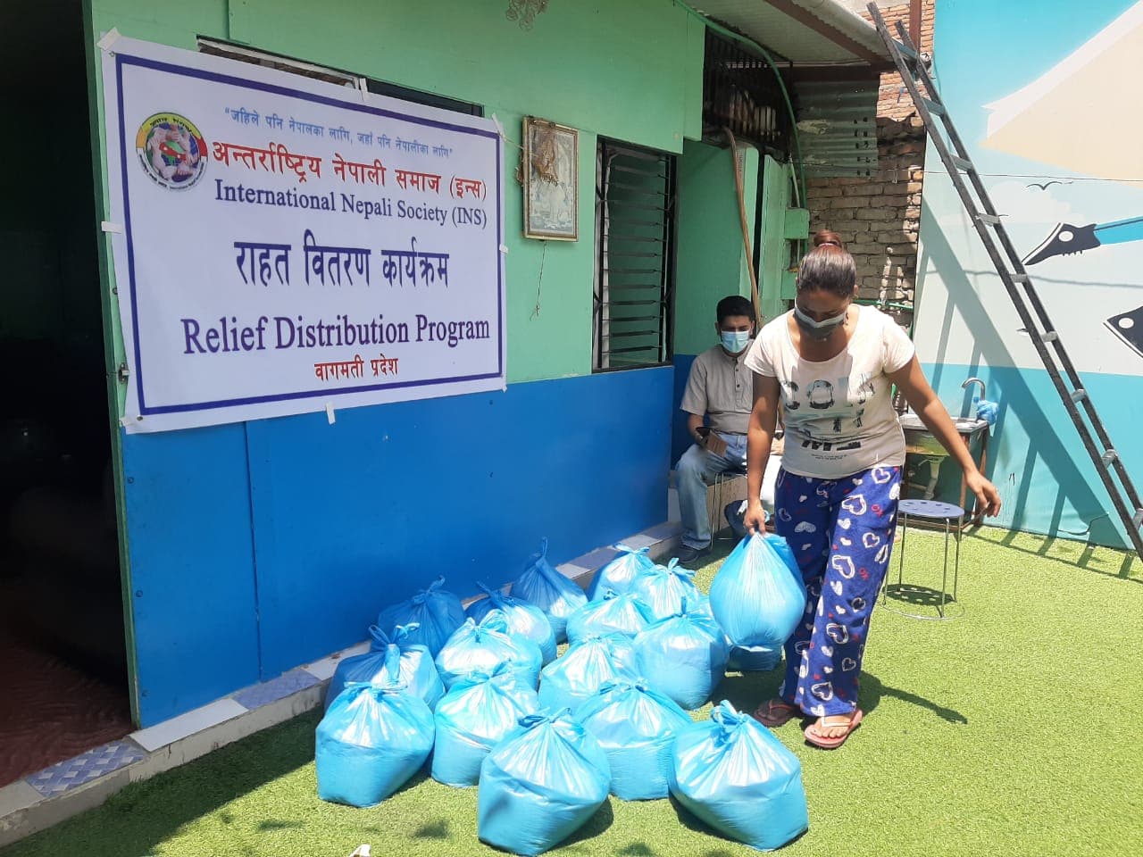 अन्तर्राष्ट्रिय नेपाली समाजद्वारा पत्रकार महासंघलाई राहत तथा स्वास्थ्य सामाग्री प्रदान