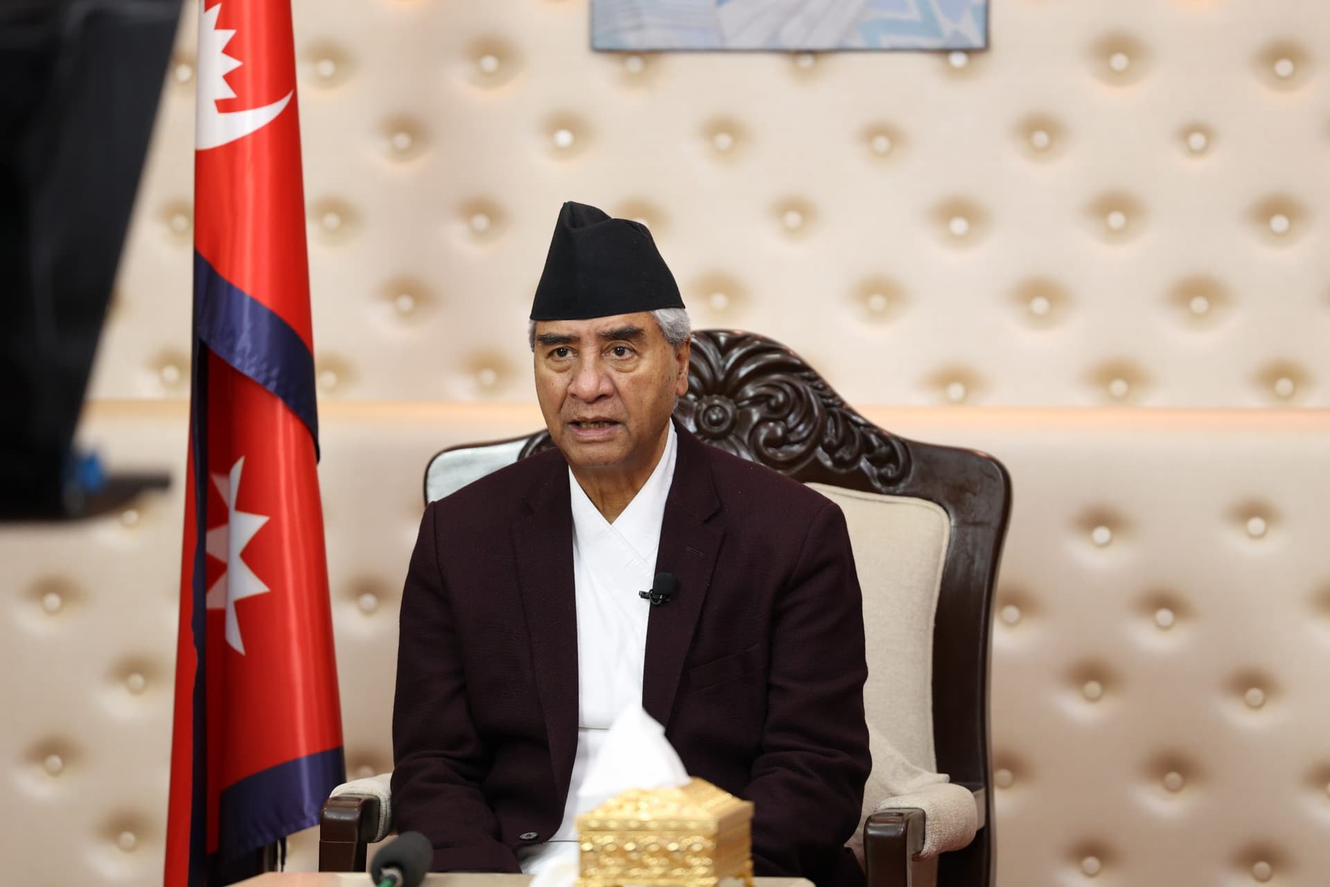 राष्ट्रिय जनगणना : गणकलाई सही विवरण उपलब्ध गराउन प्रधानमन्त्री देउवाको आग्रह