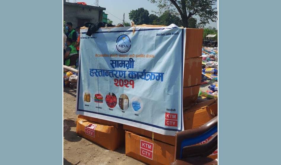 एनआरएनएद्वारा सुदूरपश्चिमका बाढीपीडितलाई राहत वितरण