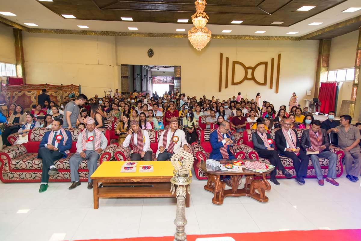 भक्तपुर सृजनानगरस्थित युरो किड्सको छैटौं अभिभावक दिवसमा १६ विद्यार्थी दीक्षित