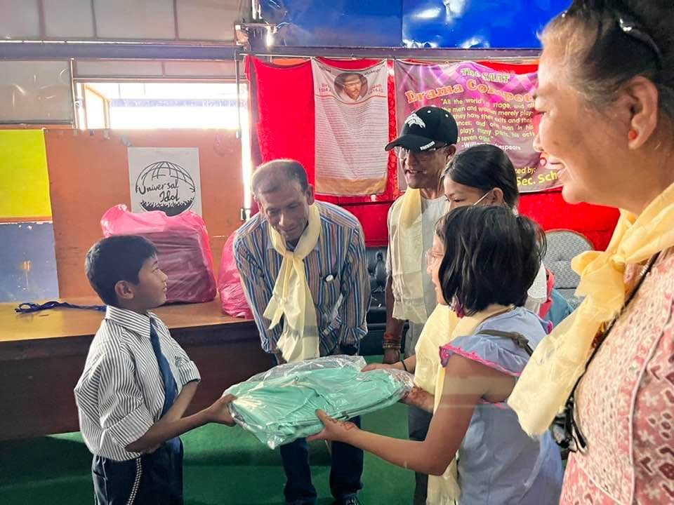अमेरिका निवासी श्रेष्ठ दम्पत्तीको समाजसेवा