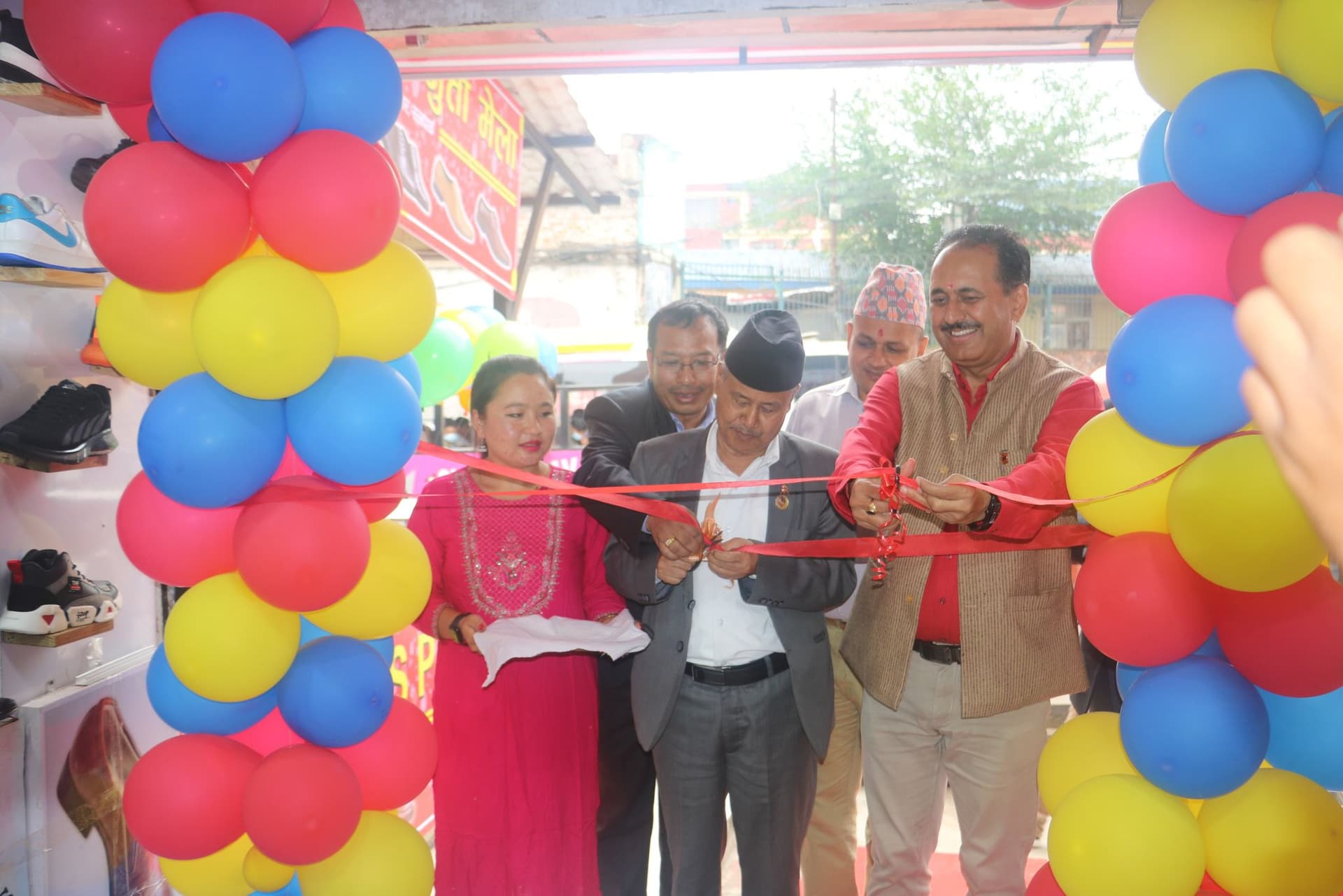 आकर्षक अफरसहित सुज प्यालेसको ‘बागबजार जुत्ता मेला’ शुभारम्भ
