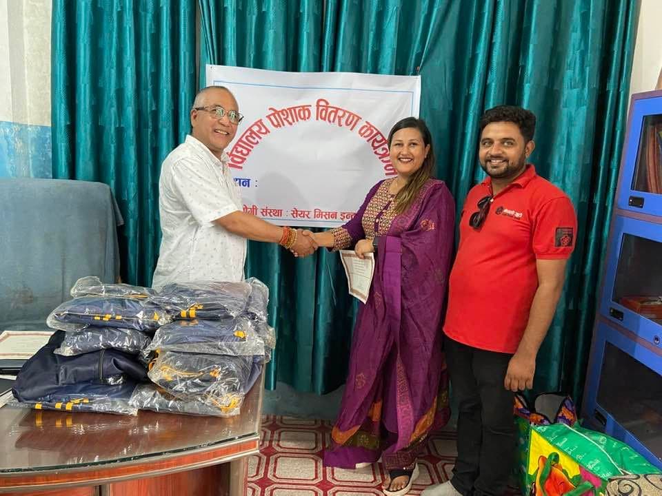 अमेरिका निवासी श्रेष्ठ दम्पत्तीको समाजसेवा