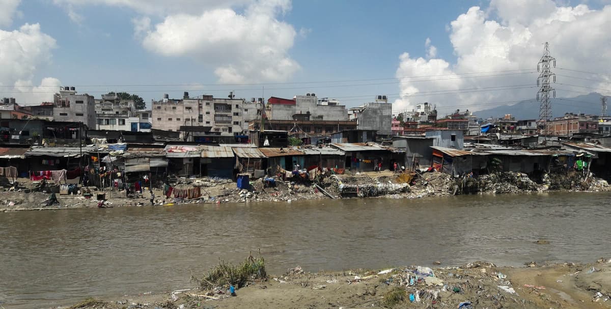 वाग्मती किनारका सुकुम्बासी भन्छन्- ‘भूमि आयोगलाई काम गर्न दिनुपर्छ’