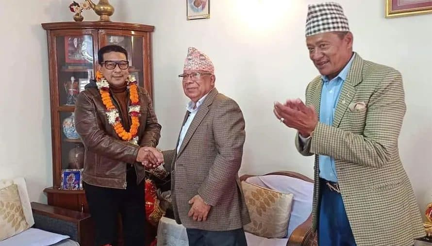दीपक मनाङे नेकपा एकीकृत समाजवादीमा प्रवेश