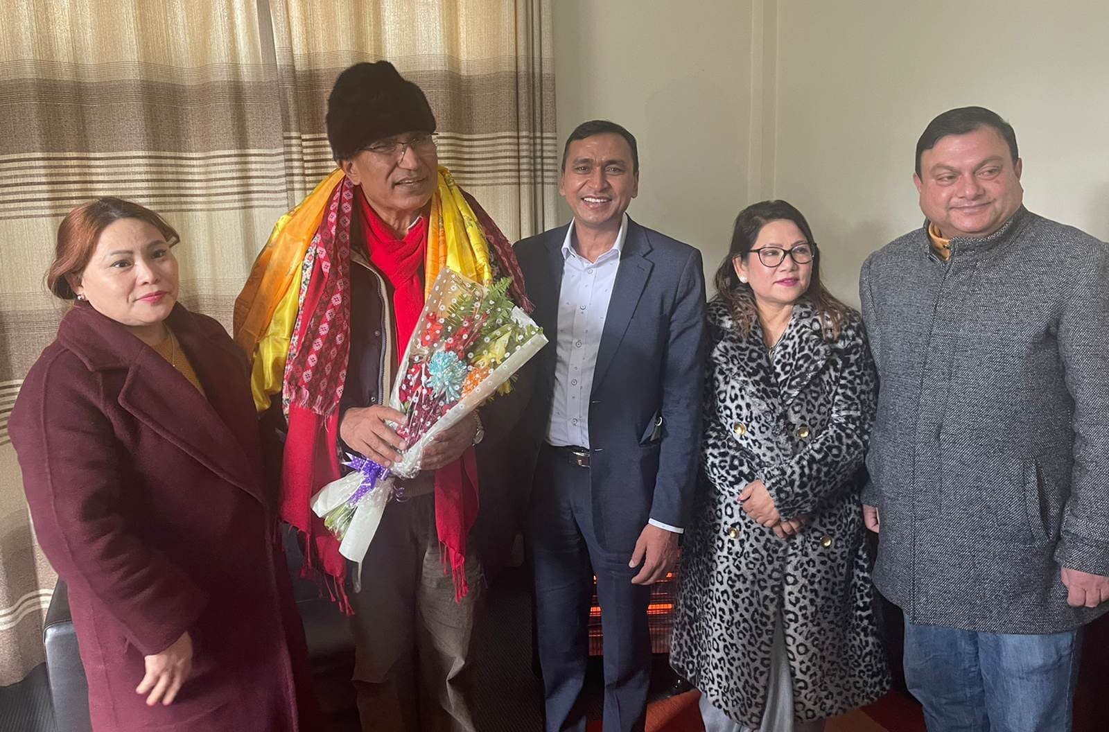 एनआरएनएले भेट्यो उपप्रधानमन्त्रीद्वय पौडेल र लामिछानेलाई