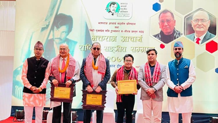 “भक्तराज आचार्य राष्ट्रिय संगीत सम्मान–२०७९” दीप श्रेष्ठ र शक्ति बल्लभलाई