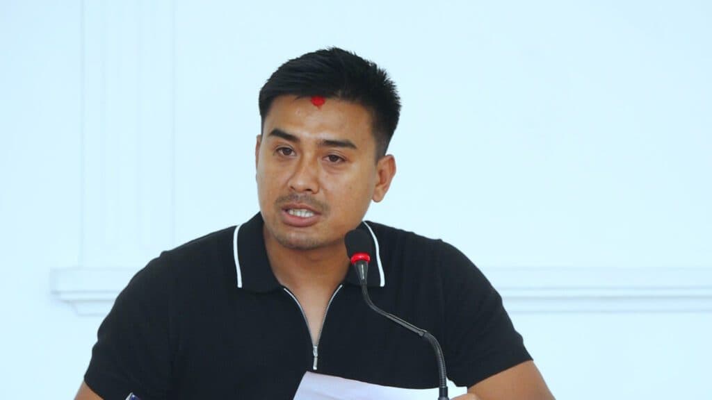 क्रिकेट टोलीका पूर्वकप्तान ज्ञानेन्द्र मल्लद्वारा सन्यासको घोषणा
