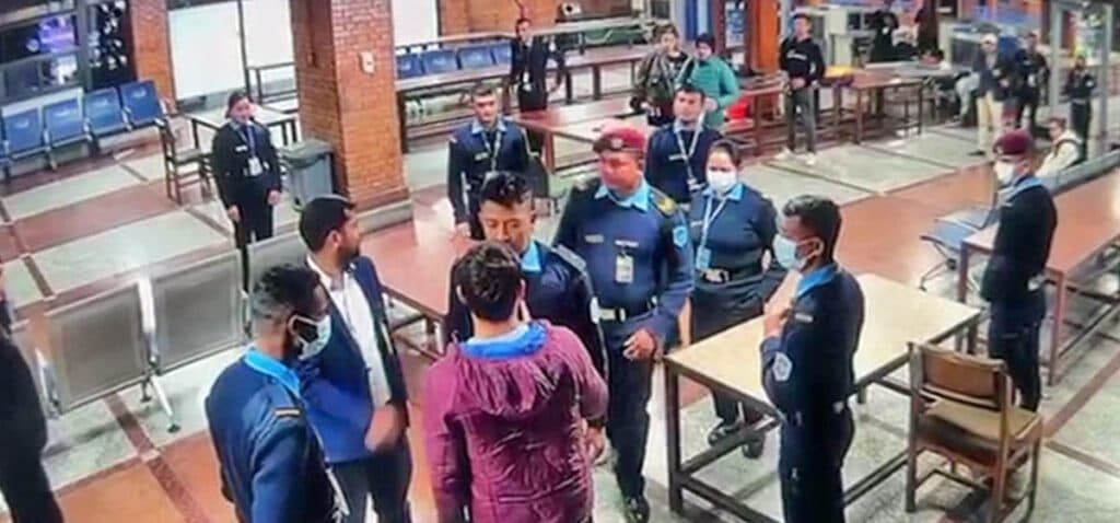 विमानस्थल कुटपिट प्रकरण : असईलाई निलम्बन तथा अधिकृतलाई विभागीय कारबाहीको सिफारिस
