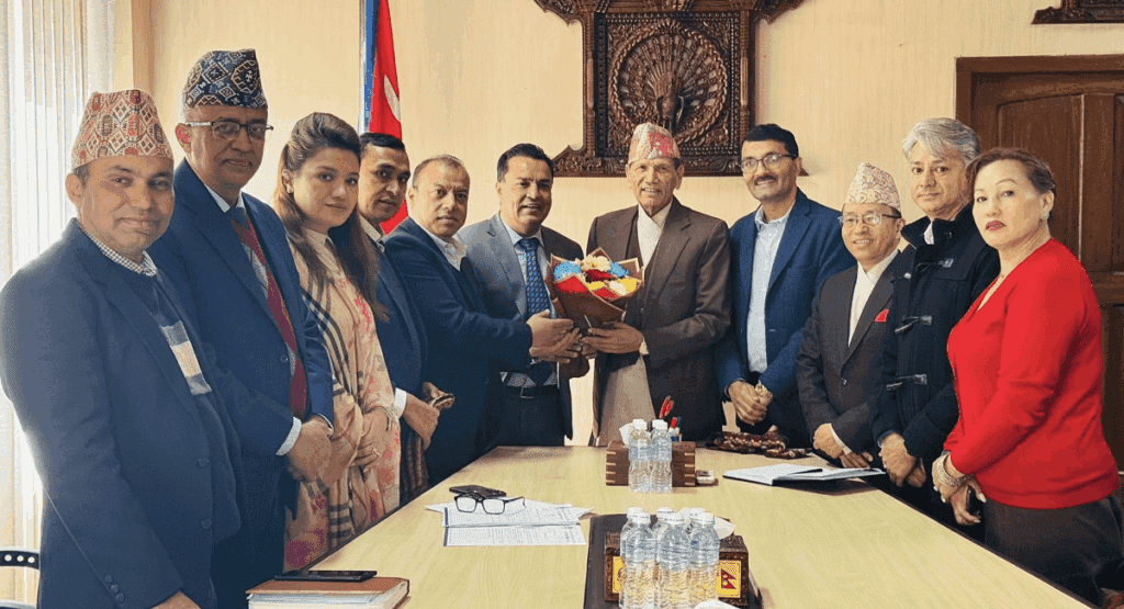 एनआरएनएको १२ औँ महाधिवेशन विधानअनुसार गर्नुस् : परराष्ट्रमन्त्री शर्मा