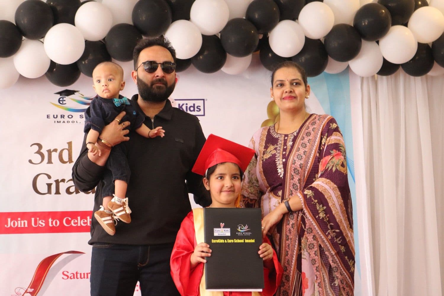 युरो किड्स तथा युरो स्कुल इमाडोलको तेस्रो वार्षिकोत्सव तथा दीक्षान्त समारोह भव्य रुपमा सम्पन्न