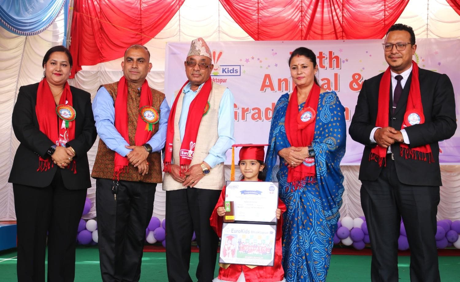 युरोकिड्स सृजनानगर , भक्तपुरको वार्षिकोत्सव तथा दिक्षान्त समारोह भव्य रूपमा सम्पन्न