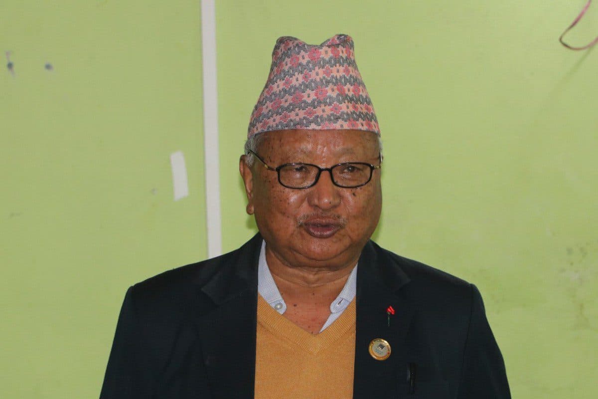 गोपालमान श्रेष्ठलाई वरिष्ठ नेता बनाउने गगनको घोषणा