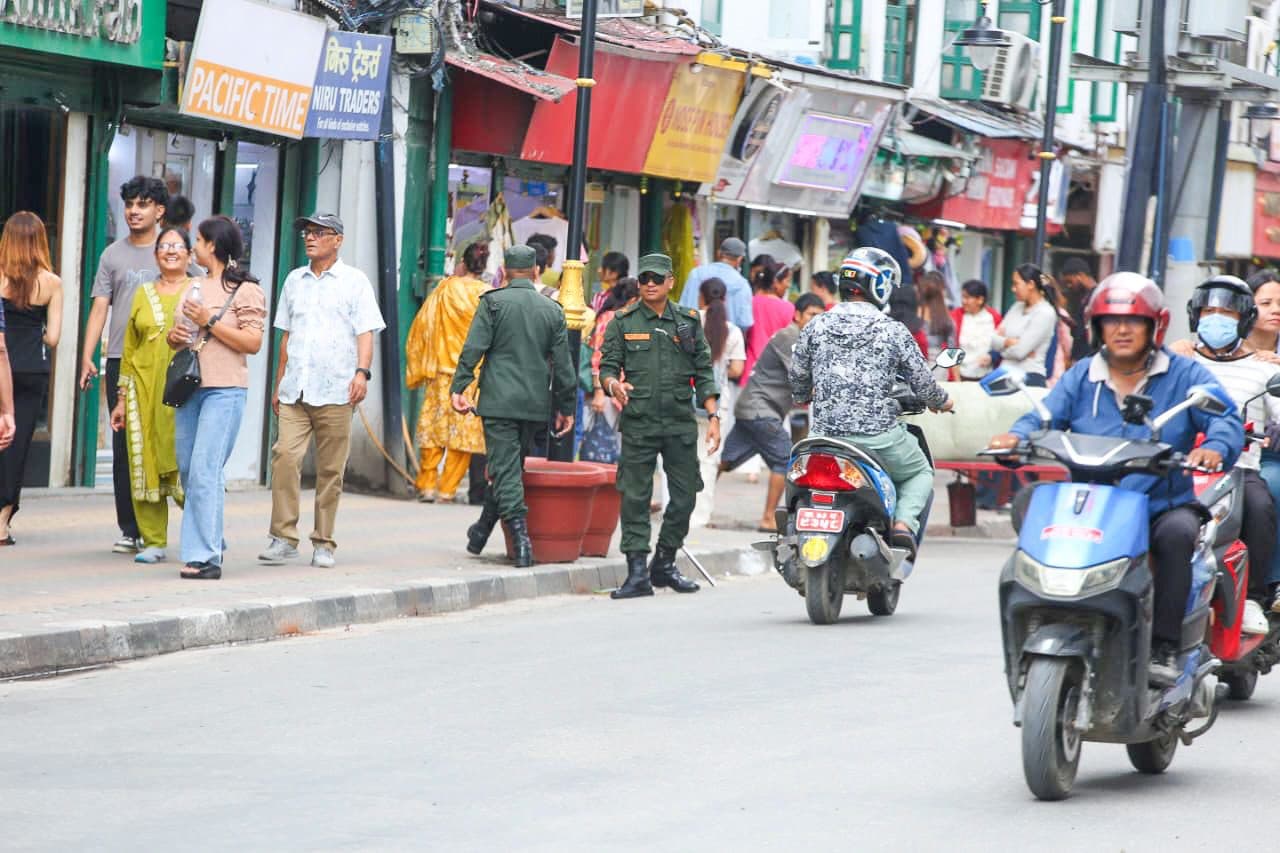 गणेश नेपाली प्रकरणपछि हराएका नगर प्रहरी फेरि फर्किए सडकमा (तस्वीरहरू)