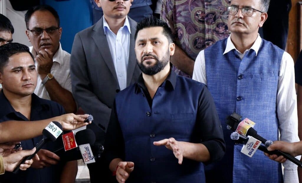 प्रधानमन्त्री र गृहमन्त्रीले गर्नुपर्ने काम गरिराख्नुभएको छ, अहिले चर्का कुरा गर्ने समय होइन : रवि लामिछाने
