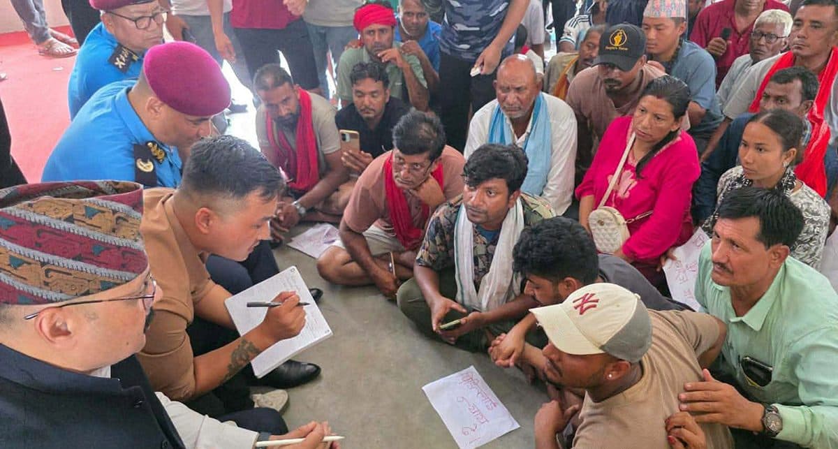 मिटरब्याजी पीडित र गृहमन्त्रीबीच निर्णायक वार्ता हुँदै, छ बुँदे मागमा सहमति जुटाउने प्रयास