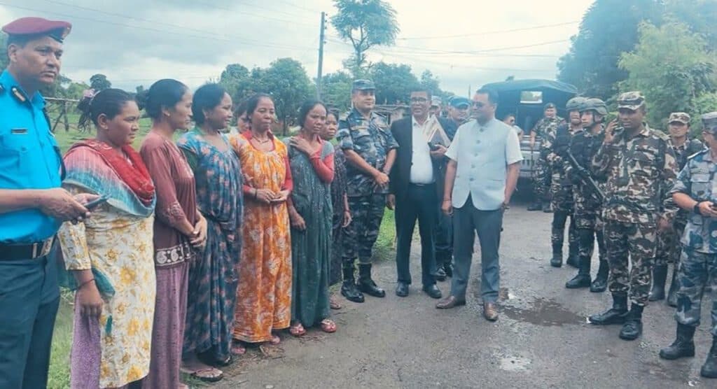 कञ्चनपुरमा च्याउ खोज्न जंगल गएका १४ महिला २६ घण्टापछि सम्पर्कमा